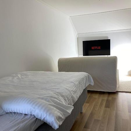 Апартаменты Luxury - Sauna With Star Lights - Wifi&Parking Рованиеми Экстерьер фото